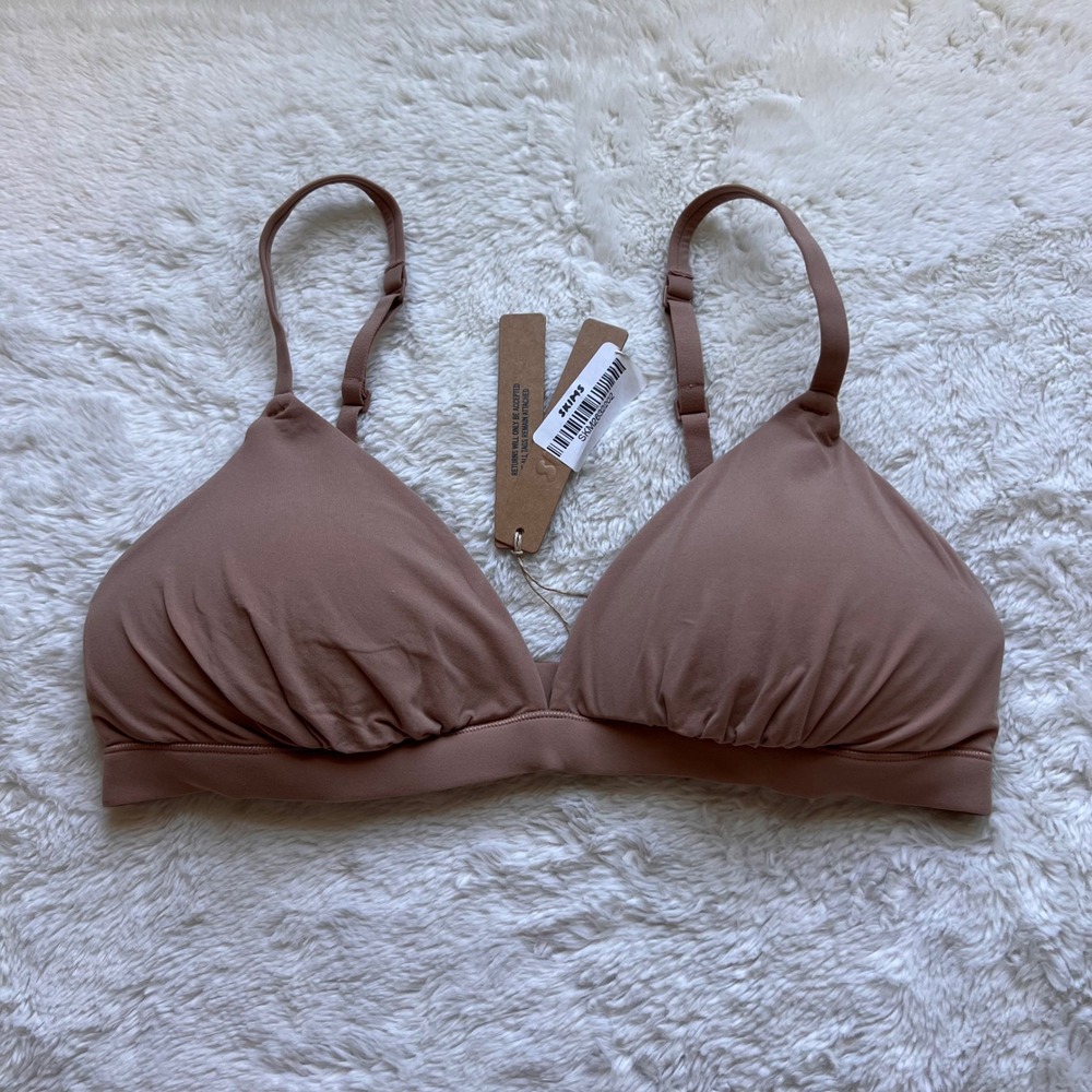 Skims Fits Everybody Mastectomy Triangle Bralette Sienna TR-TRI-5790W Small NWT - Picture 3 of 12